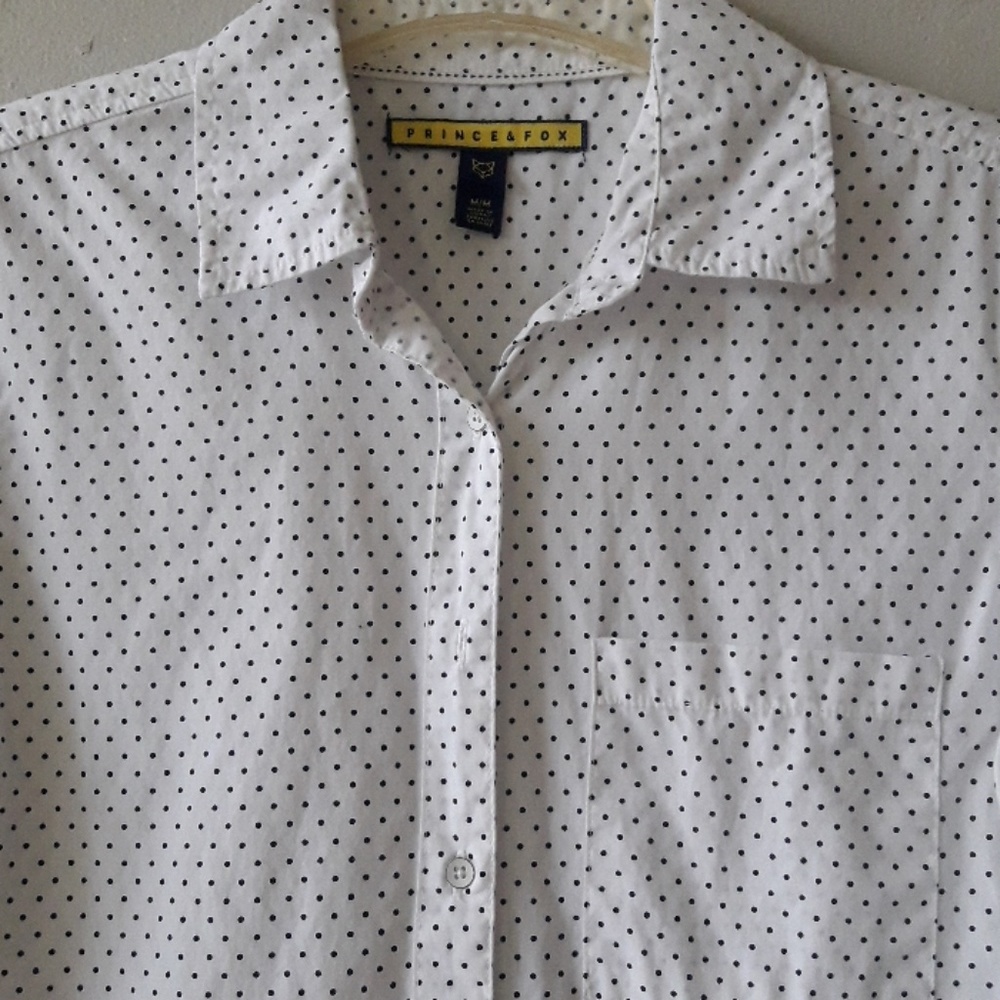 SALE🔥 polka dots button down blouse